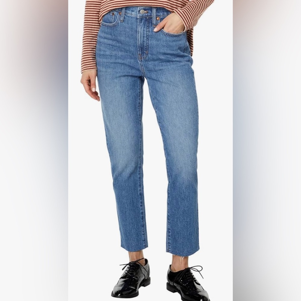 Madewell size 26 perfect vintage jean in medium wash with raw hem